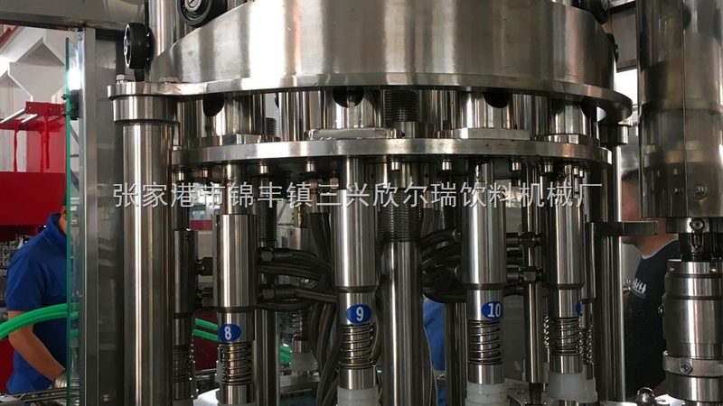 山东小瓶饮料灌装机械：揭秘其高效与稳定性**